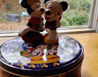 Vintage 1977 Schmid Disney Mickey & Minnie Musical Figurine - Etsy Vintage 1977 Schmid Disney Mickey & Minnie Musical Figurine - Etsy