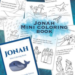 Może przedstawiać: Zbiór kolorowanek i mini książeczka do kolorowania zatytułowana "Jonah". Okładka książki zawiera tytuł "Jonah" i ilustrację niebieskiego wieloryba. Strony zawierają rysunki liniowe przedstawiające sceny z biblijnej historii, z fragmentami tekstu.