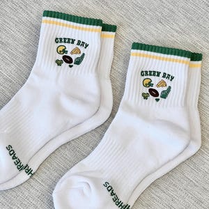 slim fit dress slacks Green Bay Packers Performer II Crew Socks, Large (10-13) – Green Bay Stuff main image 0