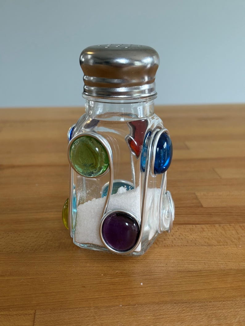 Handcrafted Wire Wrapped Salt and Pepper Shakers with Marble Accents, Beaded Salt and Pepper Shaker Set, Spice Shaker, Kitchen Gadget image 6