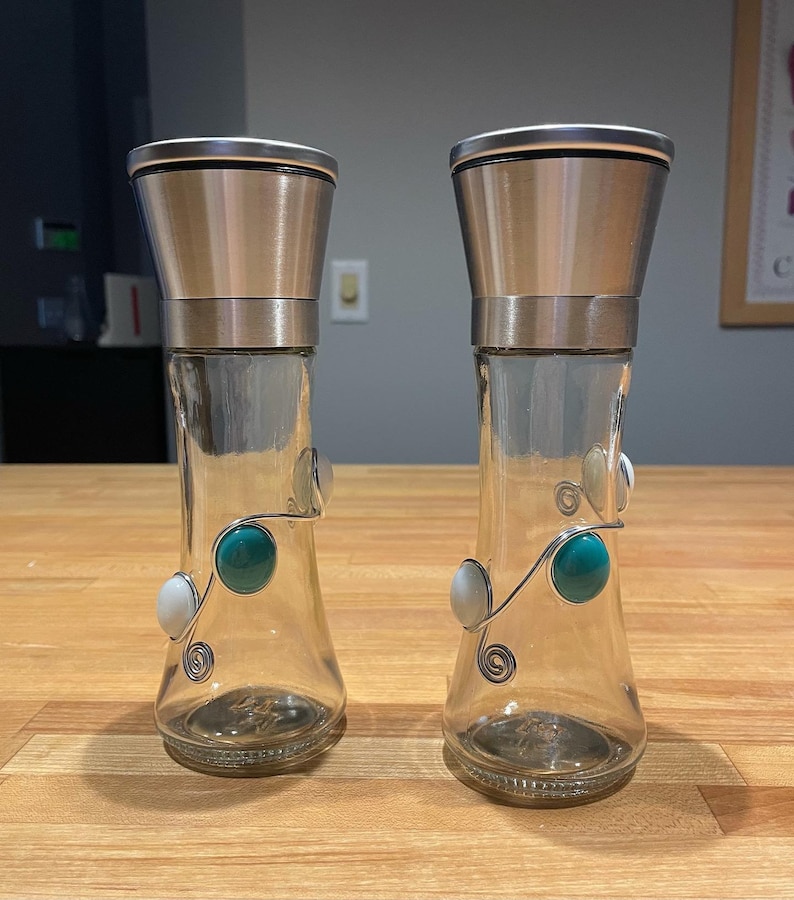 Beaded Salt and Pepper Mill Set - Thumbnail 2