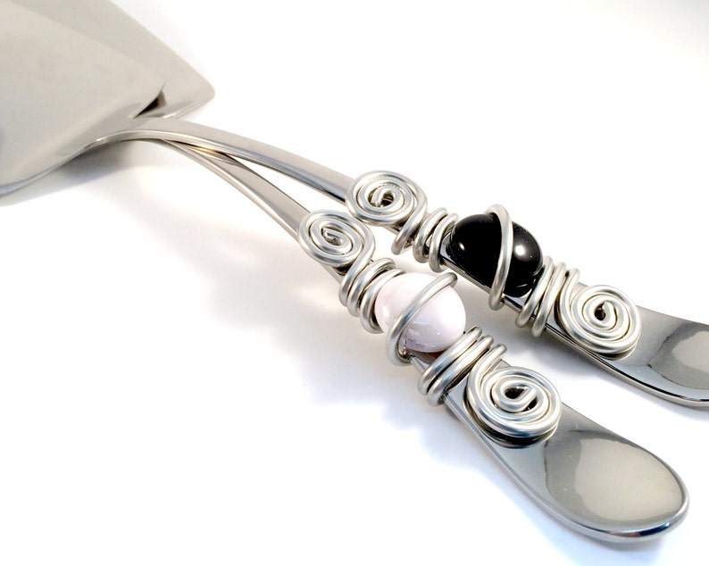 wire wrapped pie server serving piece shower gift kitchen gadget Gifts under 20 Dollars Beaded wedding cake utensil hostess gift