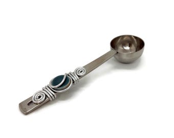 Stainless Steel Coffee Scoop: Anodized Aluminum Wire Wrapped, 1 Tbsp