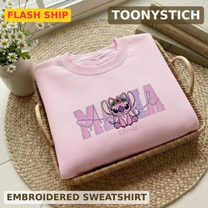 Sudadera bordada de Stitch Papa Mama, camiseta a juego de Lilo y Stitch, regalo para el Día de la Madre imagen 1