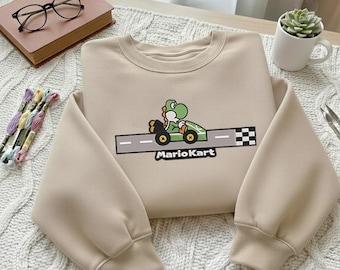 Sudadera bordada de Yoshi Mario Kart, jersey beige bordado personalizado, top de jugador inspirado en Nintendo, regalo de jugador personalizado