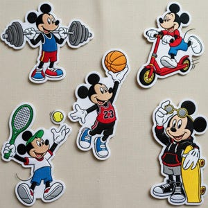 Parche bordado deportivo de Mickey y sus amigos, parche termoadhesivo de Mickey, Minnie, Donald, Goofy y Pluto para baloncesto, gimnasio y bádminton, regalo de Disneyland para fans.