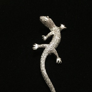 Fabulous Mid Century Silvertone Salamander Lizard Brooch ~ Reptile Jewelry