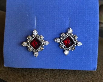 Vintage Avon Garnet Color Rhinestone Button Earrings ~ New In Box Dated 2000 ~ Pristine Condition ~ NOS Vintage Avon Jewelry ~ FREE Shipping