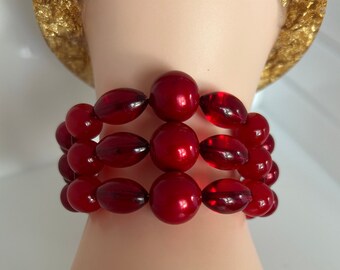 Vintage Red Wrap Around Beaded Bracelet ~ Expandable Memory Wire Bracelet Featuring Red Moonglow, Red Translucent, and Pearly Red Beads