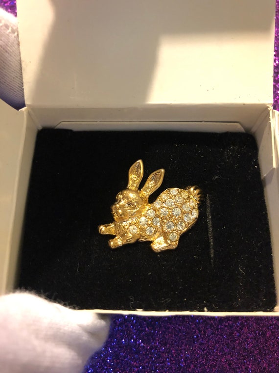 Never Worn Vintage AVON Sparkling Rhinestone Bunn… - image 1