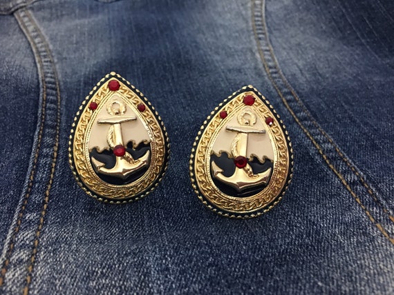 Fabulous Pair Of Vintage 90's Enameled Gold Tone … - image 7