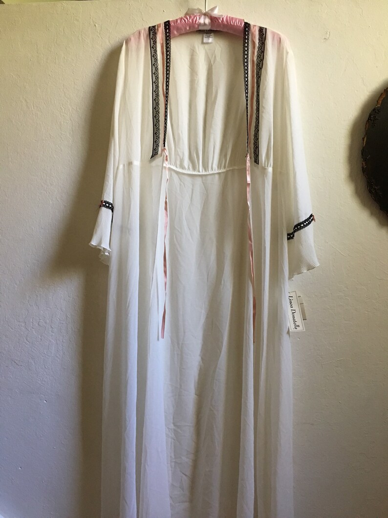 Never Worn Beautiful Vintage Sheer Bone White Linea Donatella Lingerie Robe Adorned With Black Lace And Pink Silky Ribbon ~ Tags Attached