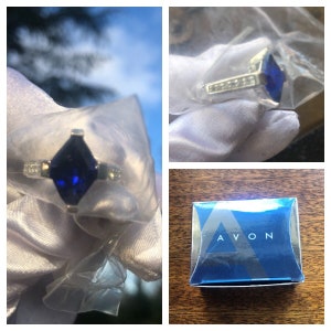 Never Worn Beautiful Vintage Avon Sterling Silver Faux Sapphire Diamond Shaped Ring With CZ Accents ~ Size 6 ~ New In The Box ~ So Pretty!