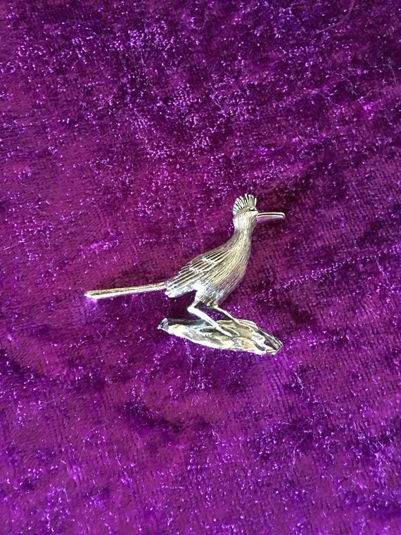 Vintage Silvertone Roadrunner Brooch ~ Rare To Fi… - image 5