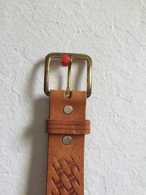 Never Worn Vintage Leather Looper Stamped Belt Fe… - image 5