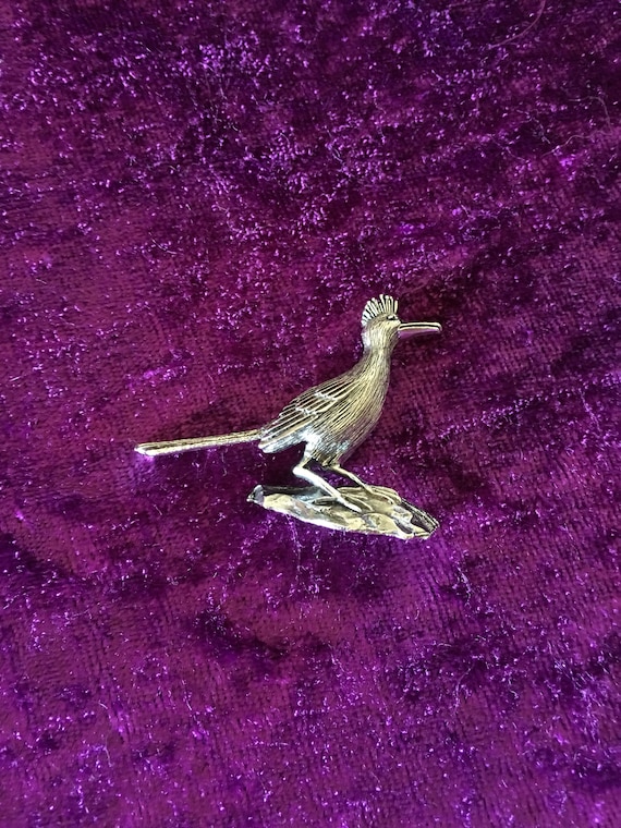 Vintage Silvertone Roadrunner Brooch ~ Rare To Fi… - image 1