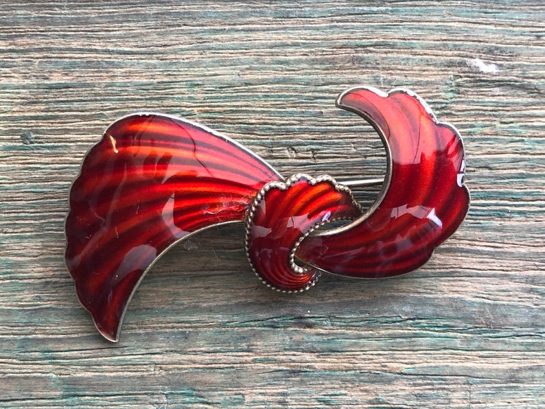 Vintage Sterling Silver Norwegian Red Enamel Modernist Flourish Brooch image 2