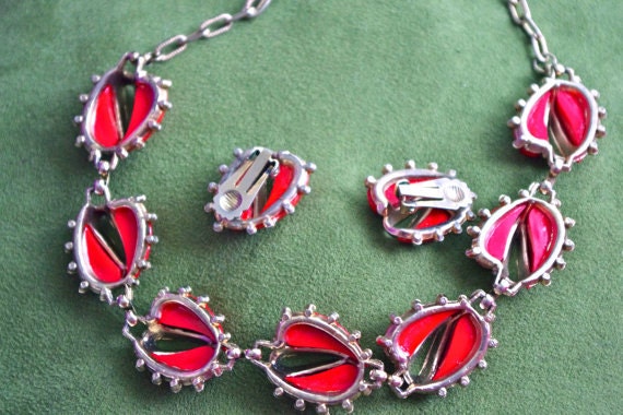 Vintage 1950's Cherry Red Rose Art Deco Thermoset… - image 3