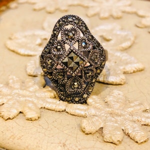 Art Deco Sterling Silver & Marcasite Vintage Ring