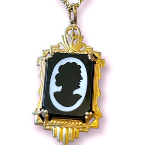 Schwarz & Weiß Glas Schatten Box Silhouette Porträt Cameo Halskette in Gold Art Deco Stil Setting