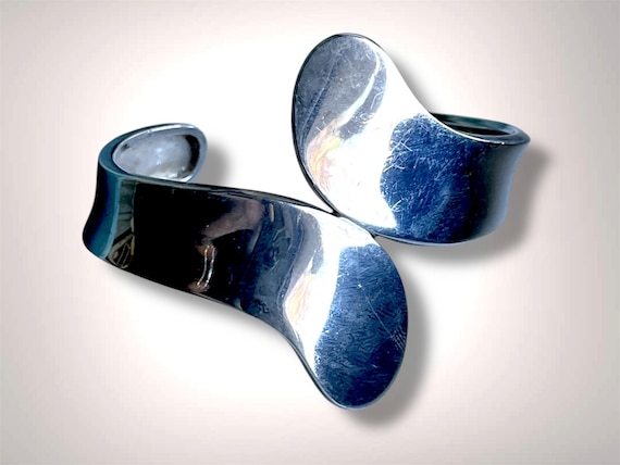 Vintage Solid Sterling Silver Bypass Cuff Bracelet - image 3