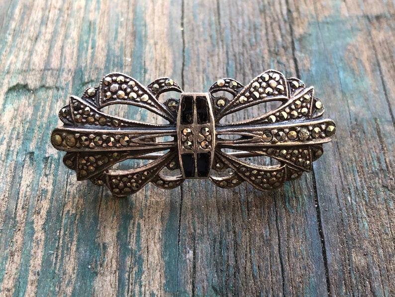 Art Deco Sterling Silver /& Marcasite Brooch with Onyx Gemstone