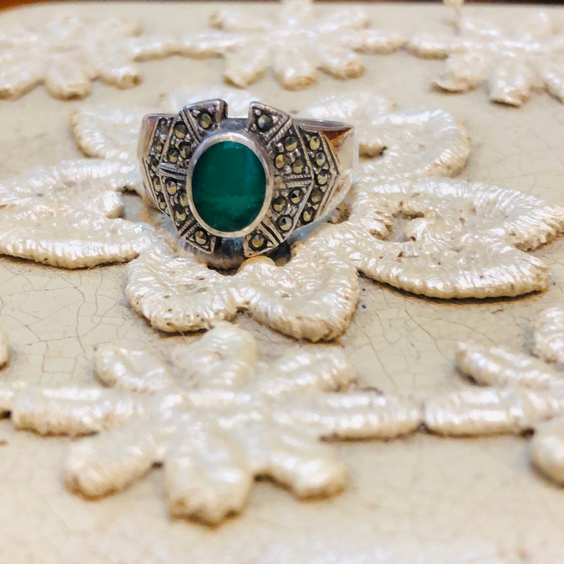 Art Deco Sterling Silver /& Marcasite Round Chrysoprase Gemstone Vintage Ring