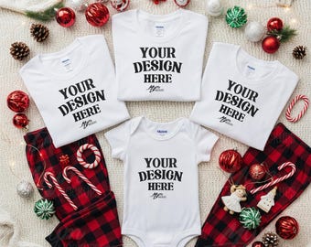 Vit Gildan 5000 Mockup Julfamiljskjorta Mockup-paket Julgrupp
