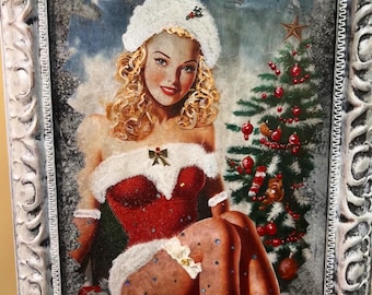 Arte de vidrio de técnica mixta con marco, estilo pin-up navideño, decoración hecha a mano