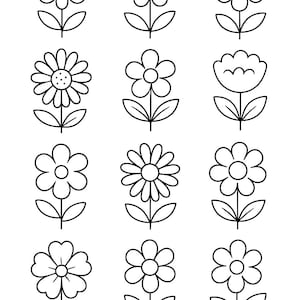 Puede incluir: Una cuadrícula de doce flores en blanco y negro. Cada flor tiene un diseño de pétalos diferente, con variaciones en el número y la forma de los pétalos. Las flores tienen tallos y hojas.