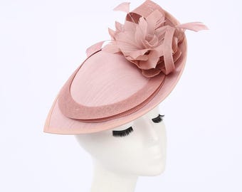 Chapéu de casamento fascinator de penas Sinamay Tea Party Derby
