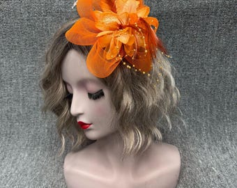 Tocado de plumas de red, tocado de flores, sombrero Derby para boda, fiesta de té, cóctel, 20 colores disponibles