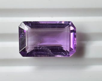 Amatista natural de 12,95 quilates, talla octagonal de 19,5 x 12 mm, ideal como regalo de joyería.