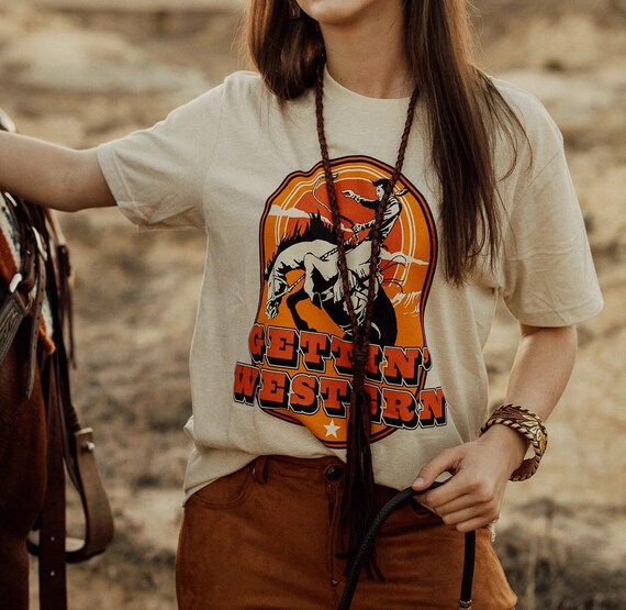 Gettin Western Shirt Cowboy Graphic Tee Cowboy Country - Etsy