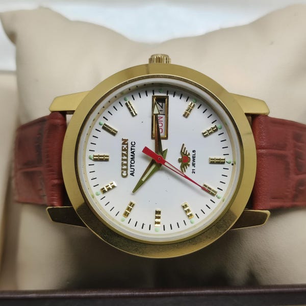 Vintage Citizen Automatic Watch: Gold-Tone Case, White Dial, Day-Date, Leather Strap