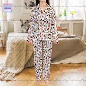 Minnie Bow Coquette Mickey & Friends Pajamas, Disney Women’s Sleepwear Featuring Pluto, Daisy, Donald