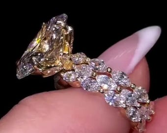 Conjunto de anillo de compromiso nupcial de moissanita de corte ovalado de 3 quilates en oro de 14 quilates con dos bandas de eternidad de talla marquesa, regalo de aniversario para ella