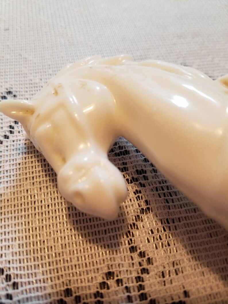 Porcelain white horse 62318