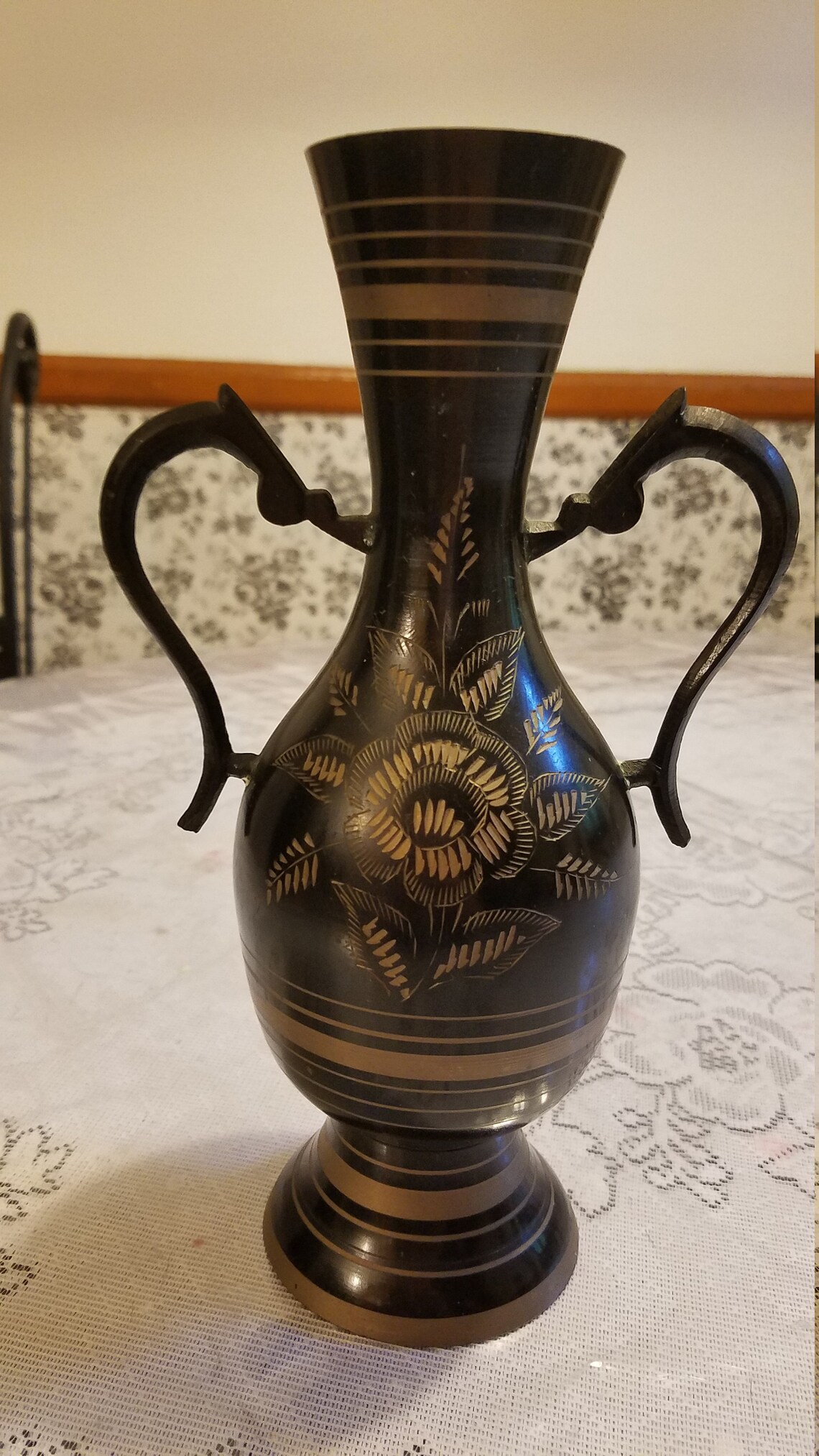 Black Metal Vase 4/13/21 Etsy