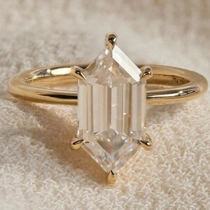 2CT Hexagon Step Cut Diamond Ring In Yellow Gold, Modern Engagement Ring, IGI Certified, Unique Bridal Jewelry, Anniversary Gift