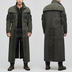 Puede incluir: Abrigo largo verde oliva con múltiples bolsillos y un diseño de cuello único. El abrigo tiene una parte delantera abotonada y una silueta larga y fluida. El abrigo está hecho de una tela duradera y es adecuado para diversas condiciones climáticas.