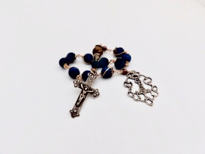 Featuring Virgin Mary and Christ Child Unbreakable single Decade Rosary image 4