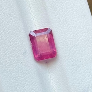 Naturlig rubin 8 x 6 mm rektangulär lös ädelsten | 2 karat rödrosa rubin | Unik ädelsten för smyckesinfattning