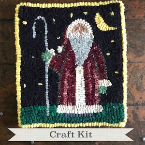 Rug Hooking Kit - Folky Santa Complete 8.5 x 9.5" Primitive Beginner Fiber Art Project