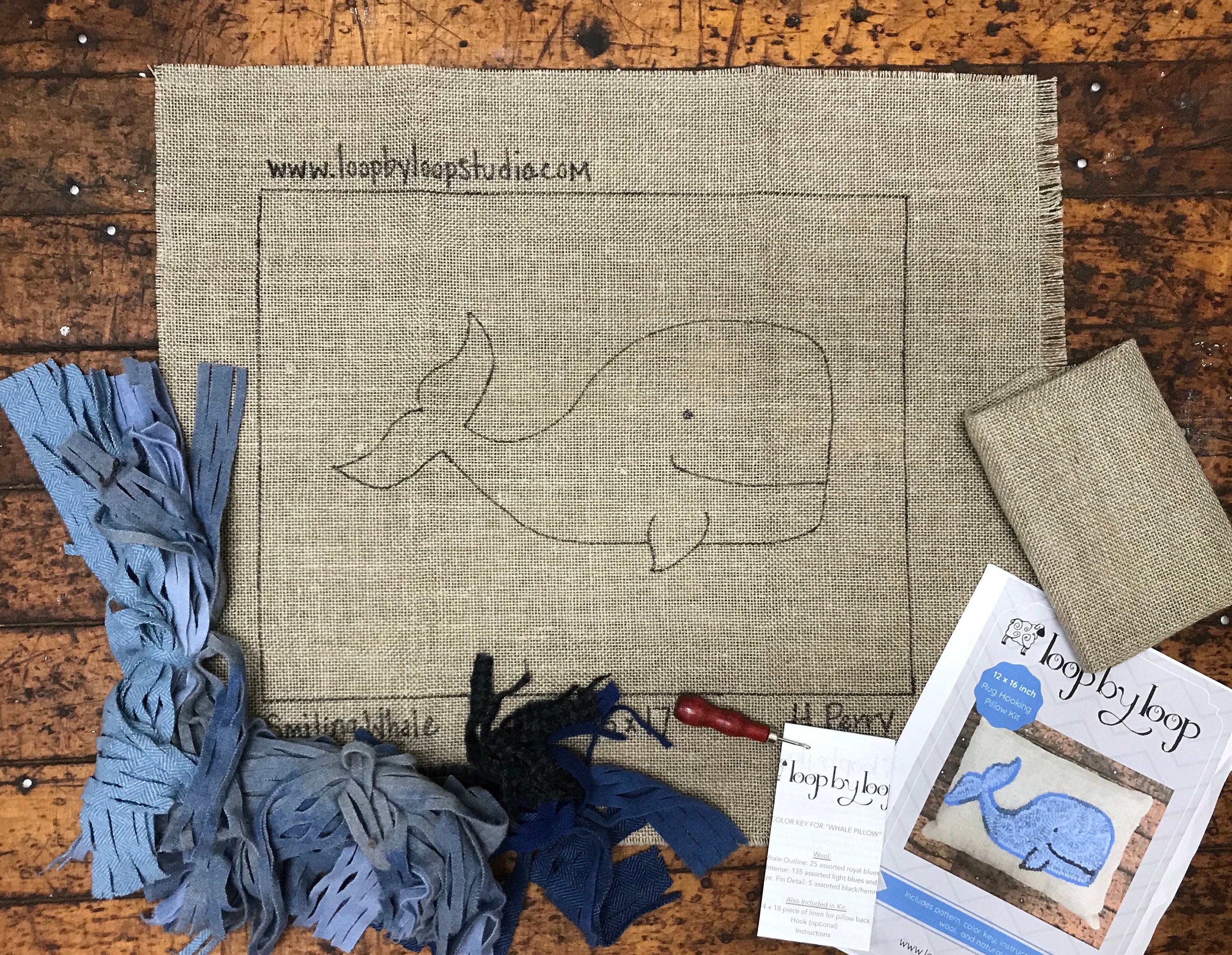 Rug Hooking Kit Smiling Whale Complete Rug Hooking Pillow Kit Make Your Own  12 X 16 Inch Linen Pillow -  Canada