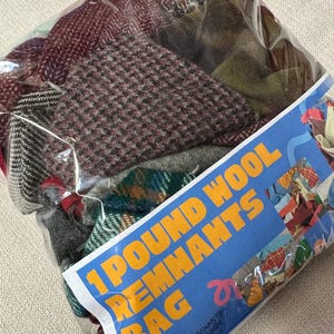 Wool Fabric Remnants - 16oz Bag of 100% Wool Scraps for Crafting and Decor