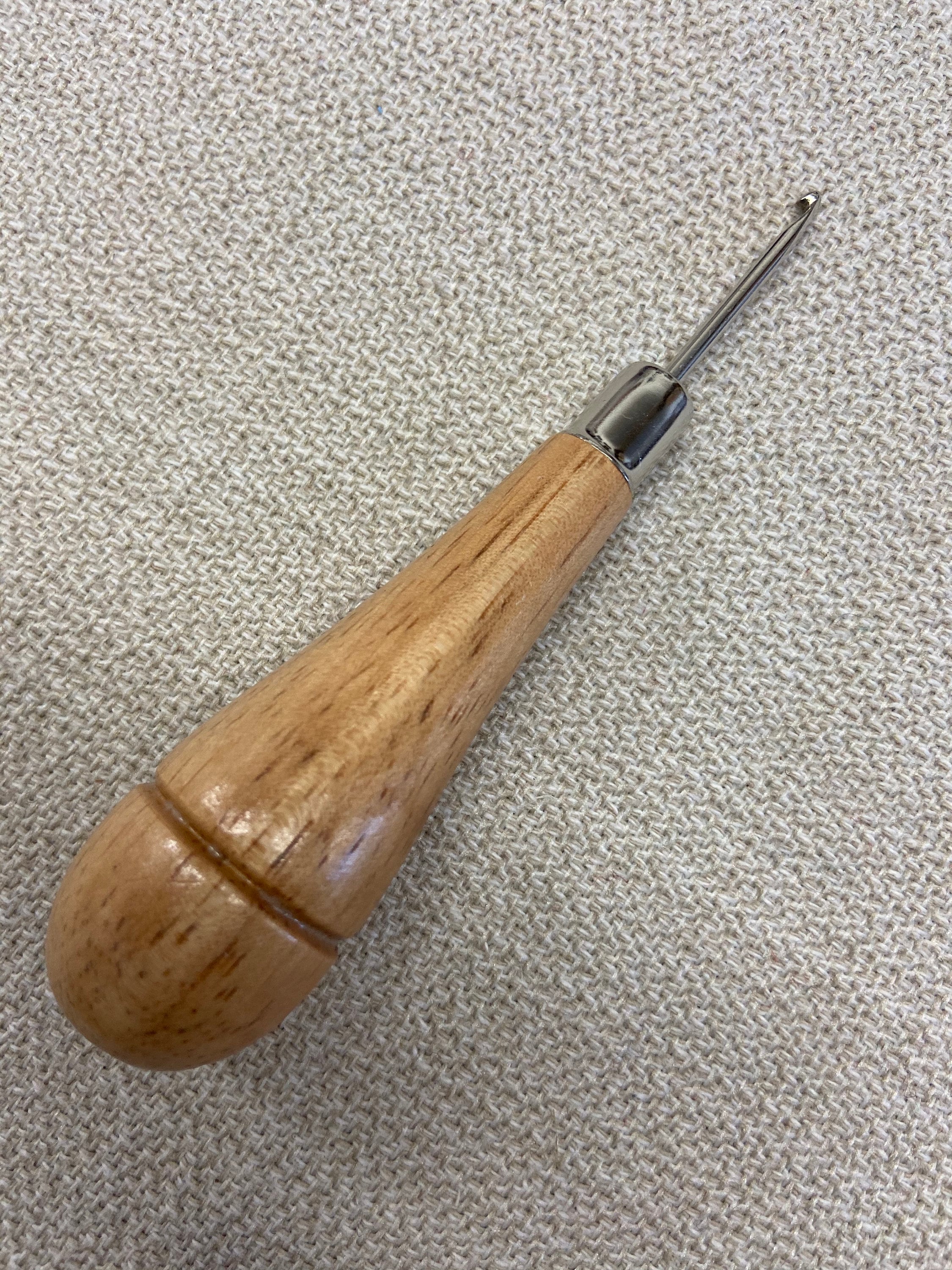 Wooden Rug Hook Tool for Primitive Rug Hooking and Rug Making - Free Shipping for USA Customers