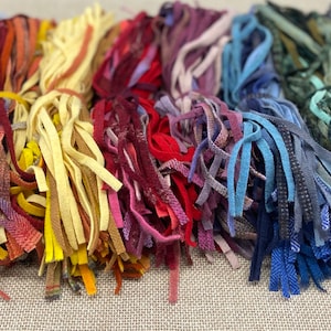 The Ultimate Grab Bag Wool Collection - 1000 Wool Strips to Boost Your Stash! #4, #6, or #8 Sized Strips for Rug Hooking or Punch Needle