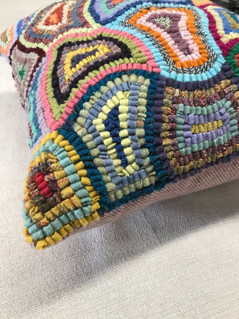 Rug Hooking Kit Abstract Pillow Complete 12 by 12 inch Etsy