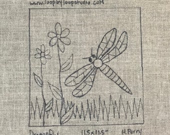 Hand Drawn Dragonfly Rug Hooking Pattern: 11.5 inch Floral Design